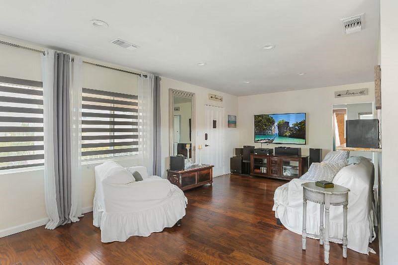 Furnished Finder property 449048_1 photo 12
