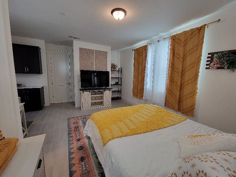 Furnished Finder property 449059_2 photo 3