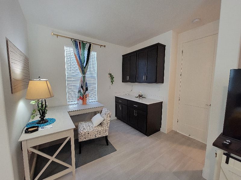 Furnished Finder property 449059_2 photo 5