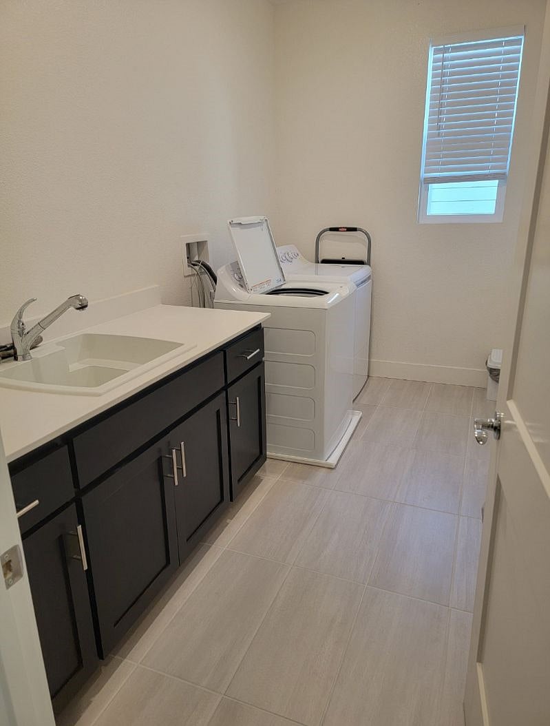 Furnished Finder property 449059_2 photo 21