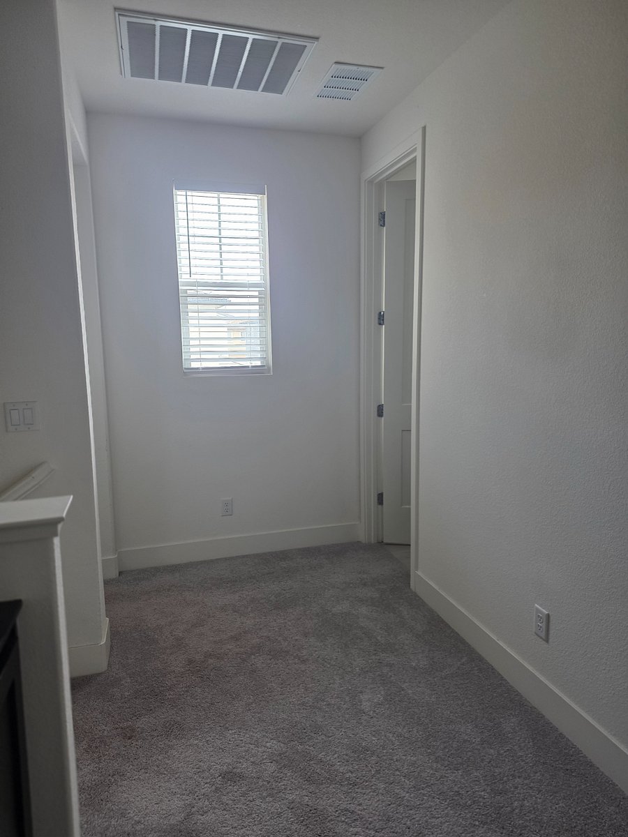 Furnished Finder property 449059_4 photo 18