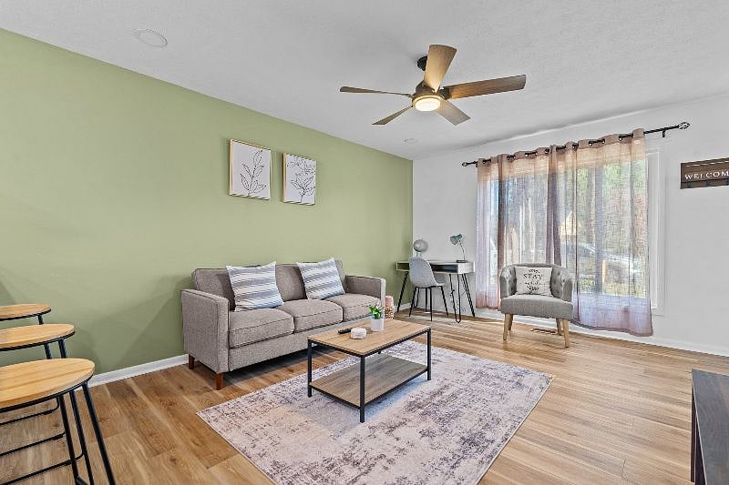 Furnished Finder property 449062_1 photo 4