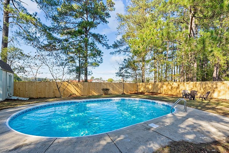 Furnished Finder property 449062_1 photo 21