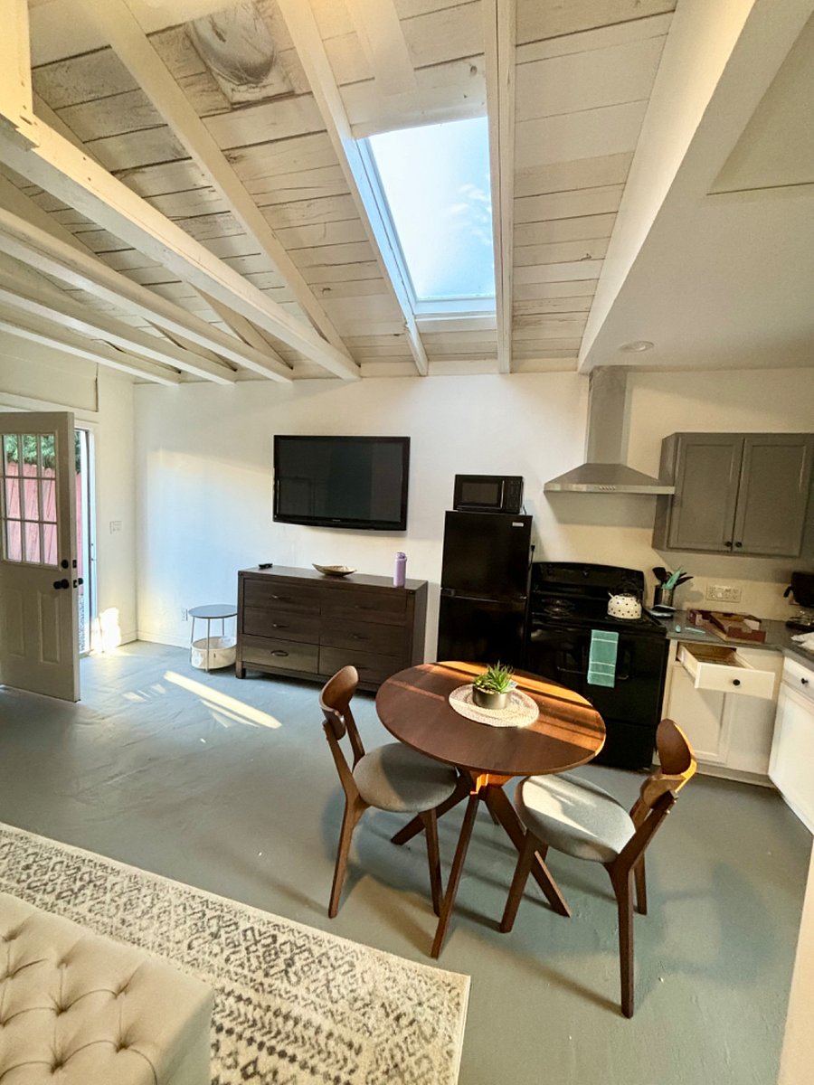 Furnished Finder property 449080_1 photo 10