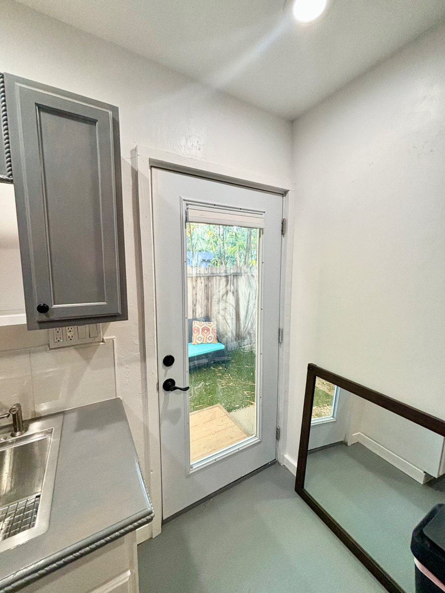 Furnished Finder property 449080_1 photo 8