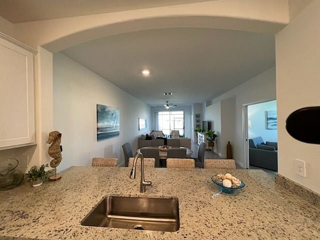 Furnished Finder property 449091_1 photo 11
