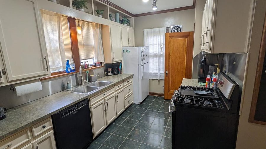Kitchen (shared with basement tenants) with dishwasher, gas range stove/oven, full size refrigerator/freezer, tea and coffee stations, air fryer, blender, toaster, etc.
