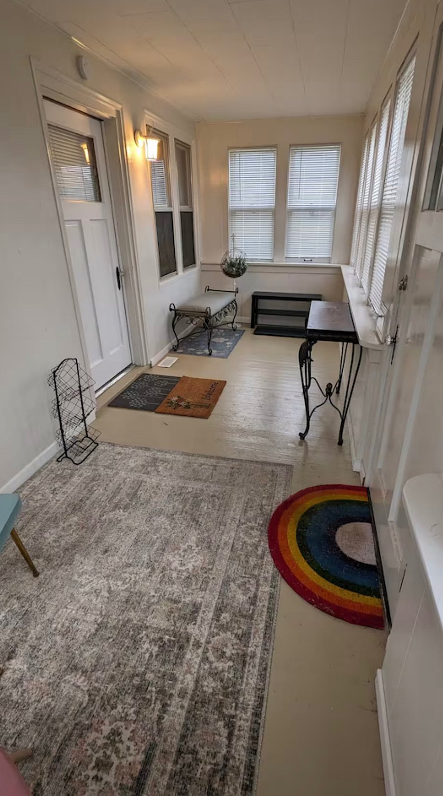Enclosed heated/cooled sunroom