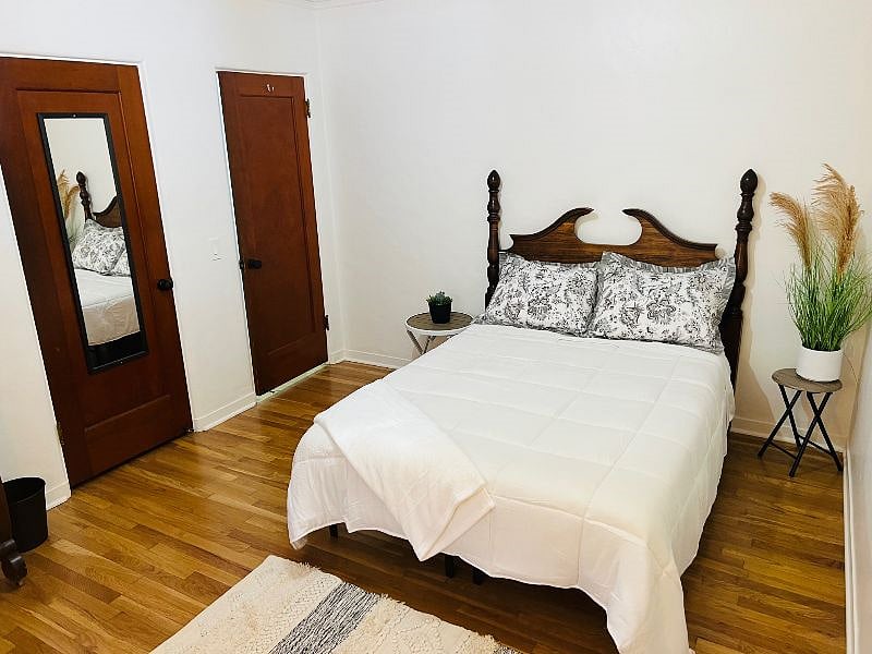 Furnished Finder property 449108_1 photo 17