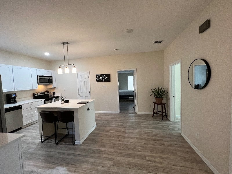 Furnished Finder property 449109_1 photo 11