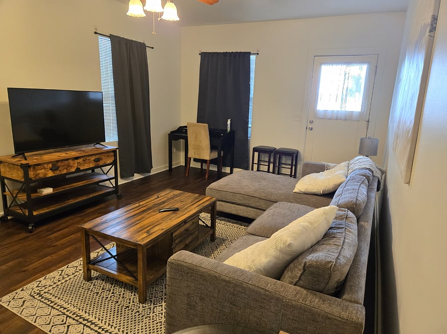 Furnished Finder property 449125_1 photo 27
