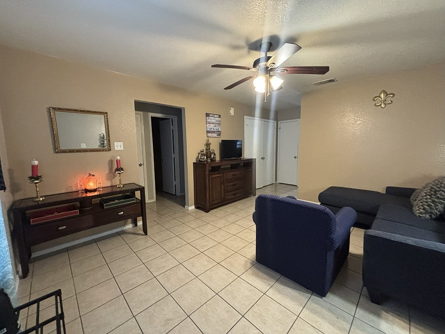 Furnished Finder property 449159_1 photo 4
