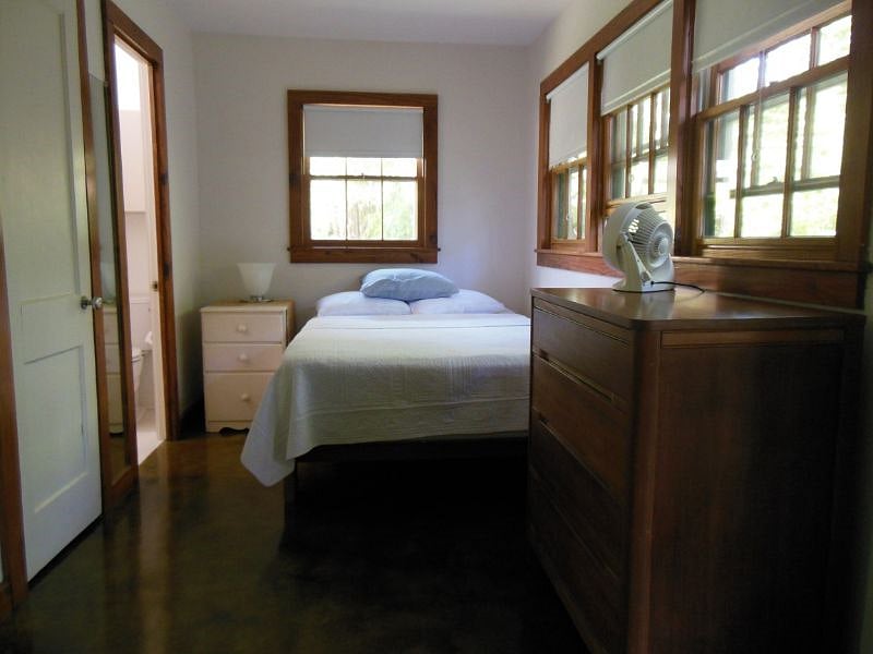 Sleeping and dressing area