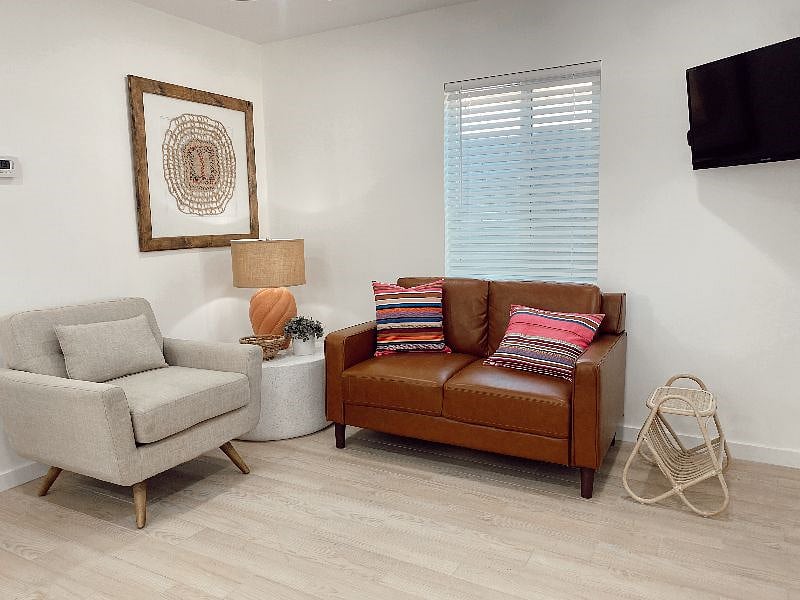 Furnished Finder property 449218_1 photo 3