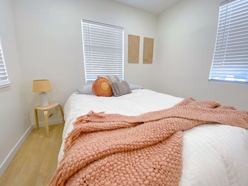 Furnished Finder property 449218_4 photo 6