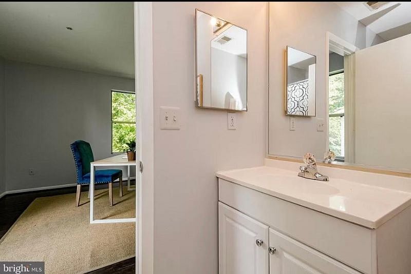 Furnished Finder property 449285_1 photo 6