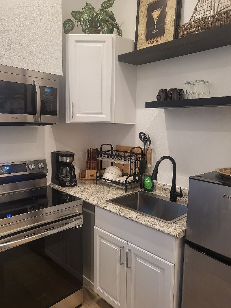 Furnished Finder property 449299_1 photo 4