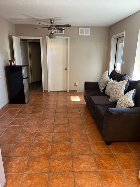 Furnished Finder property 449333_1 photo 6