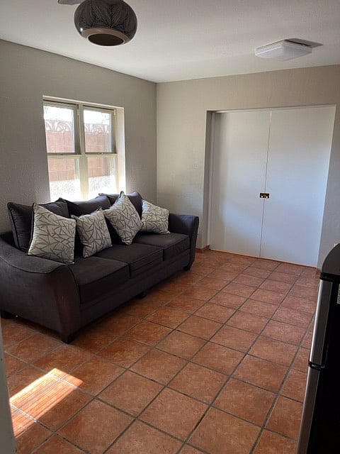 Furnished Finder property 449333_1 photo 4