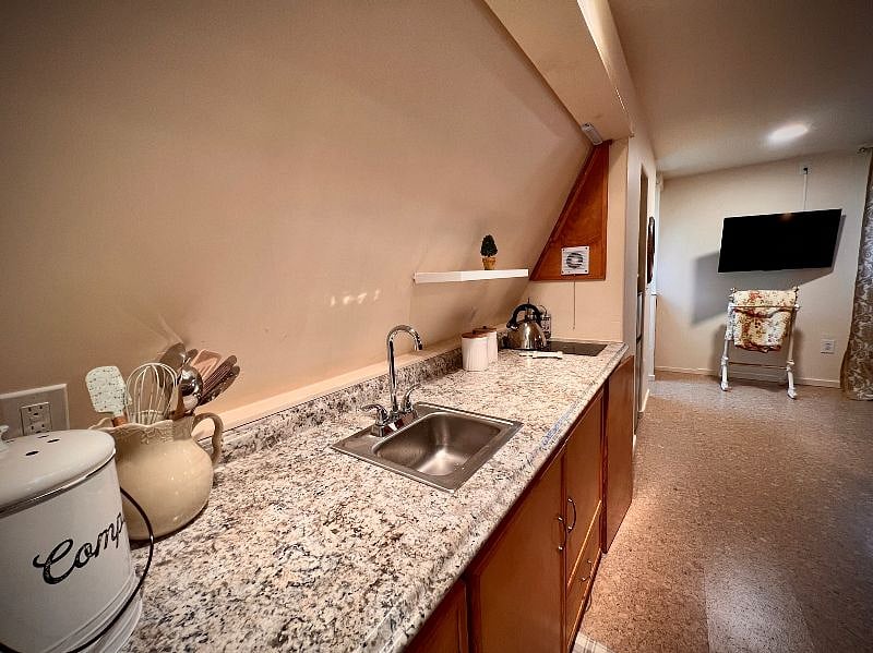 A fully-stocked, newly updated kitchenette includes all the basics for creating your culinary concoctions.