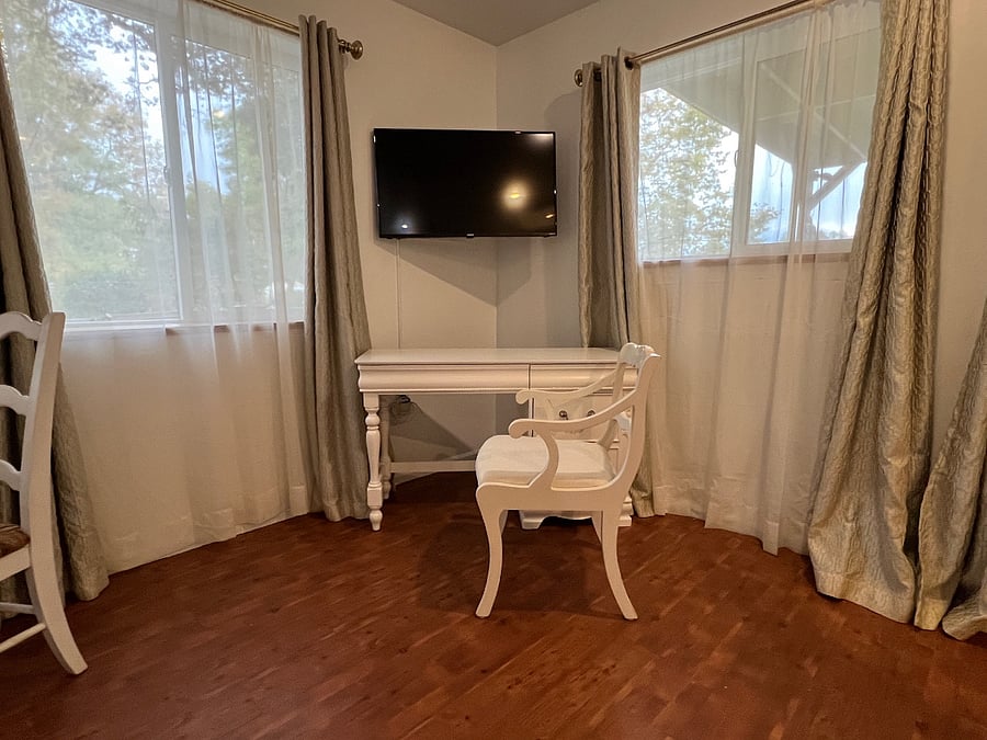 Furnished Finder property 449367_6 photo 6