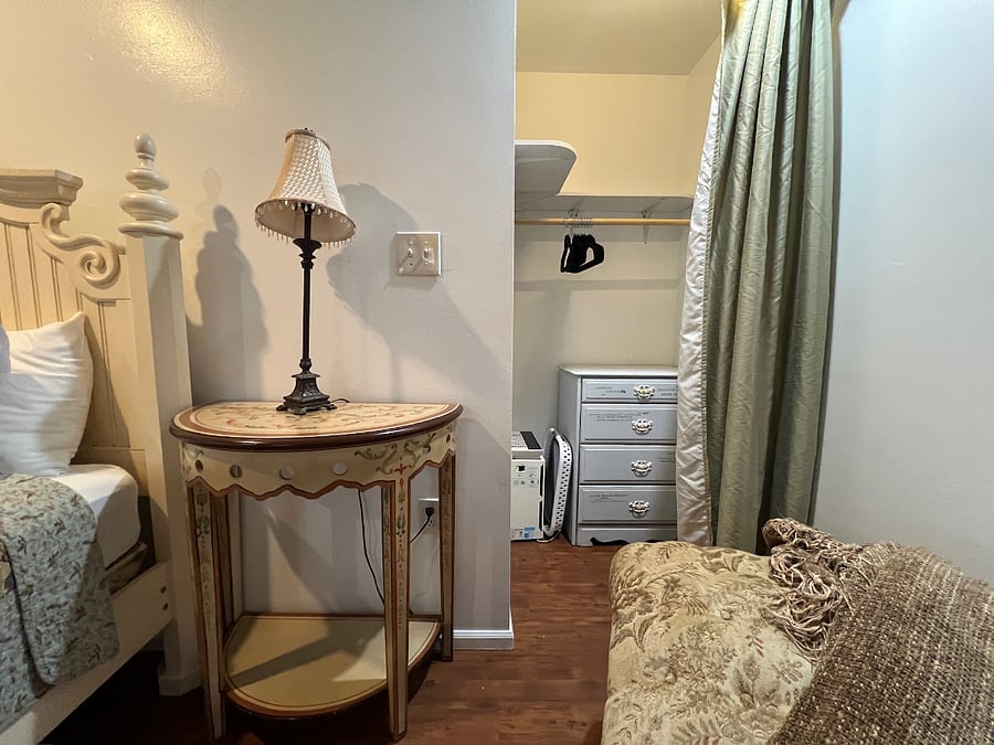 Furnished Finder property 449367_6 photo 7