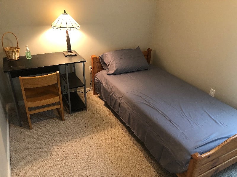 8x10 Bedroom - $600