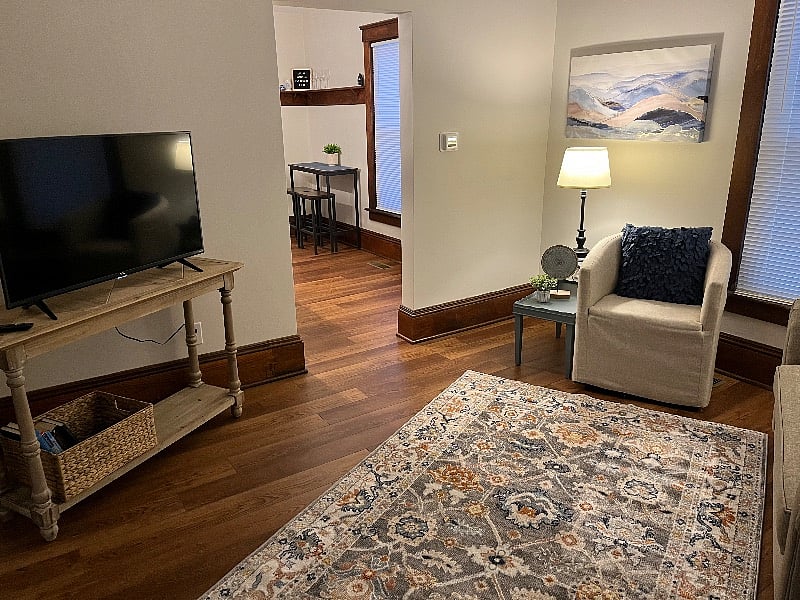 Entrance from family room to kitchen