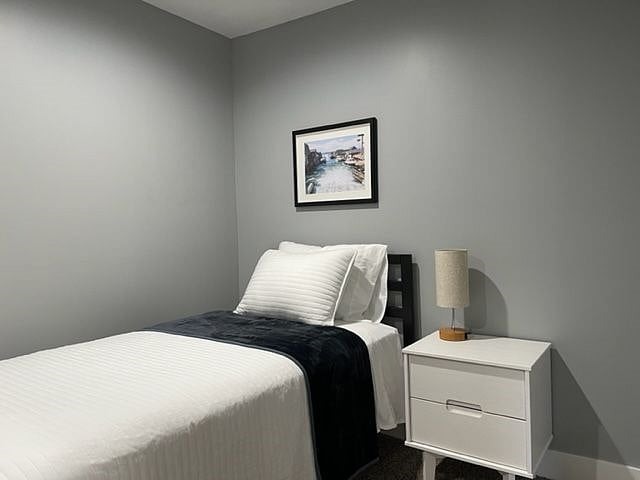 Twin bed