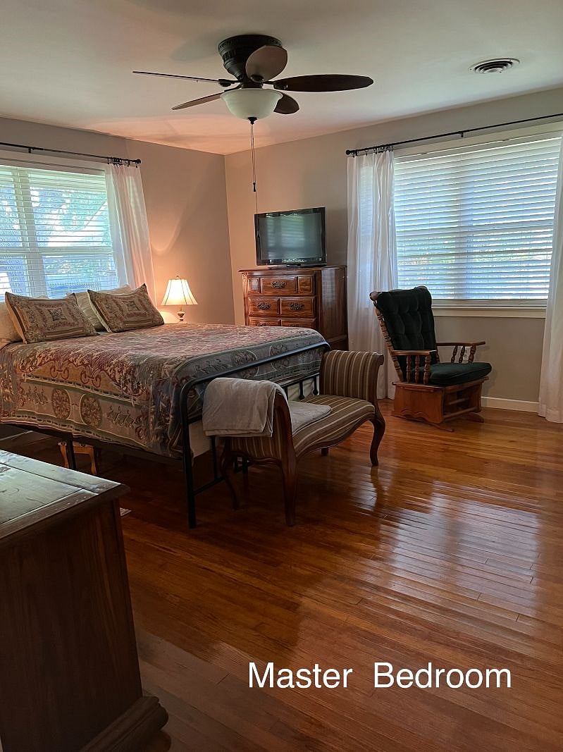 Master Bedroom Queen Size