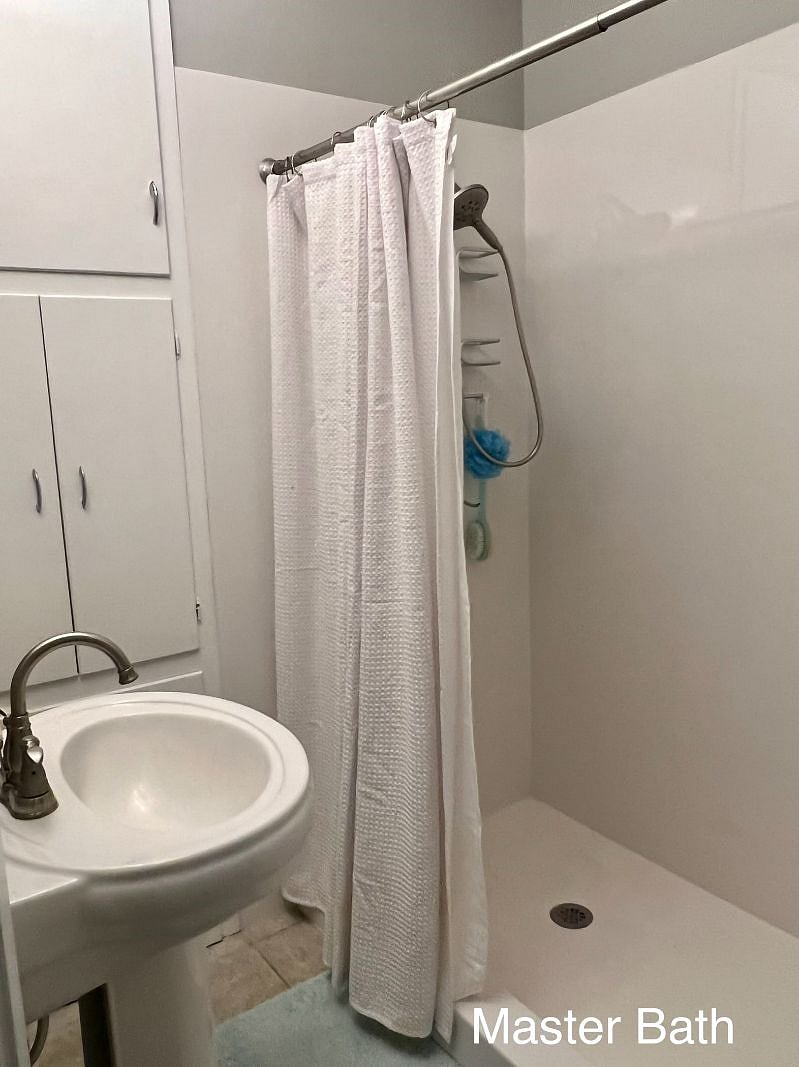 Master Bedroom Bath