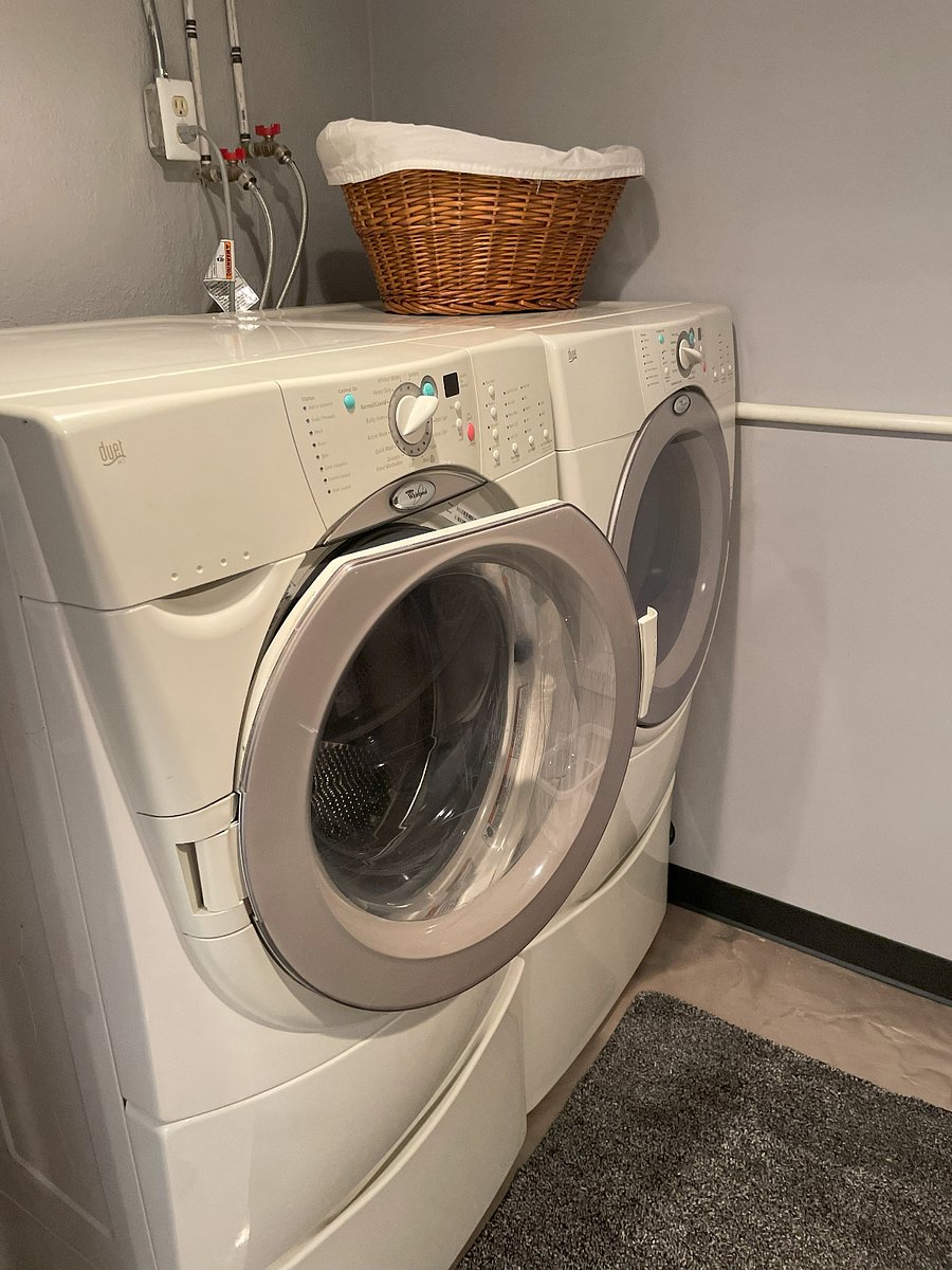 Full size high efficiency washer/dryer