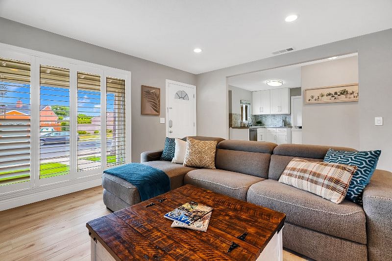 Furnished Finder property 449615_1 photo 15