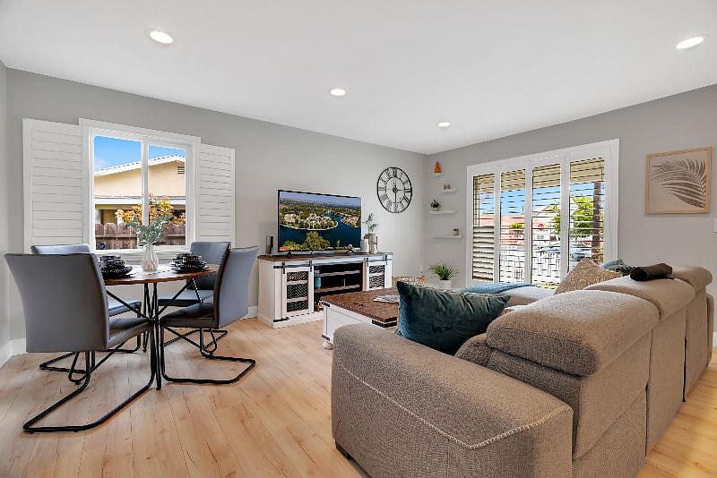 Furnished Finder property 449615_1 photo 12