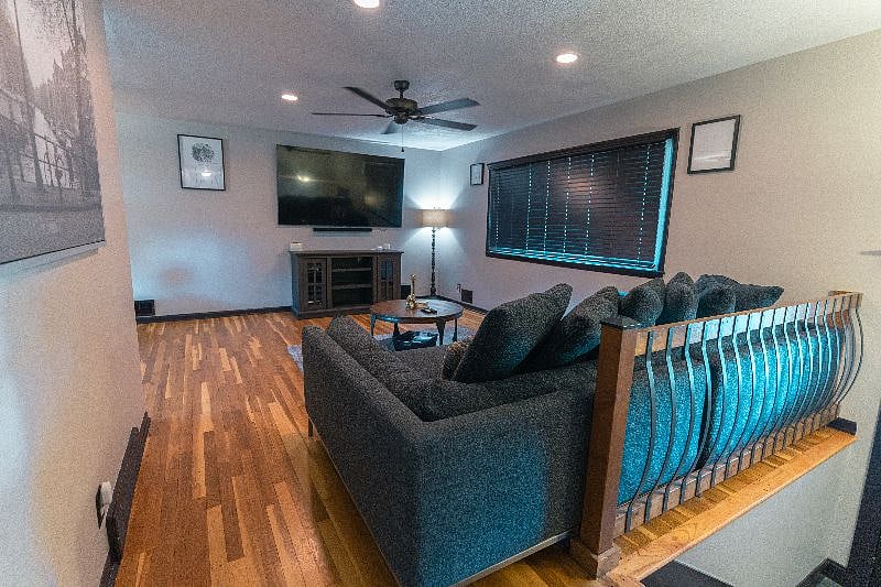 Furnished Finder property 449660_1 photo 3