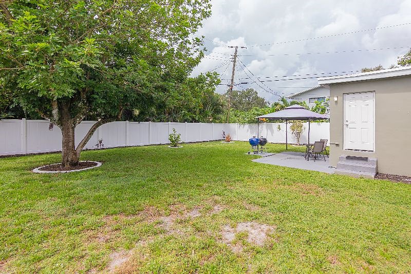 Furnished Finder property 449760_1 photo 17
