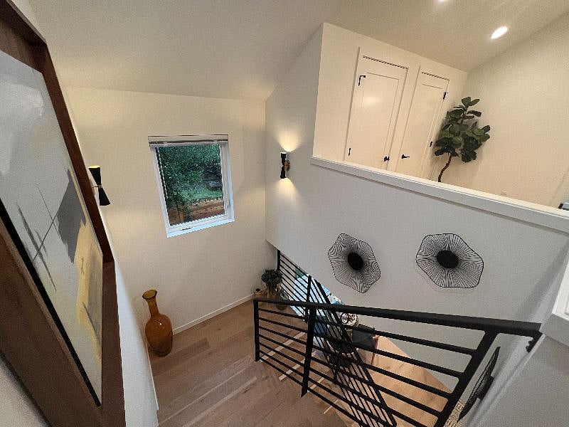 Furnished Finder property 449796_1 photo 23
