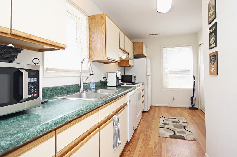 Furnished Finder property 449837_1 photo 10