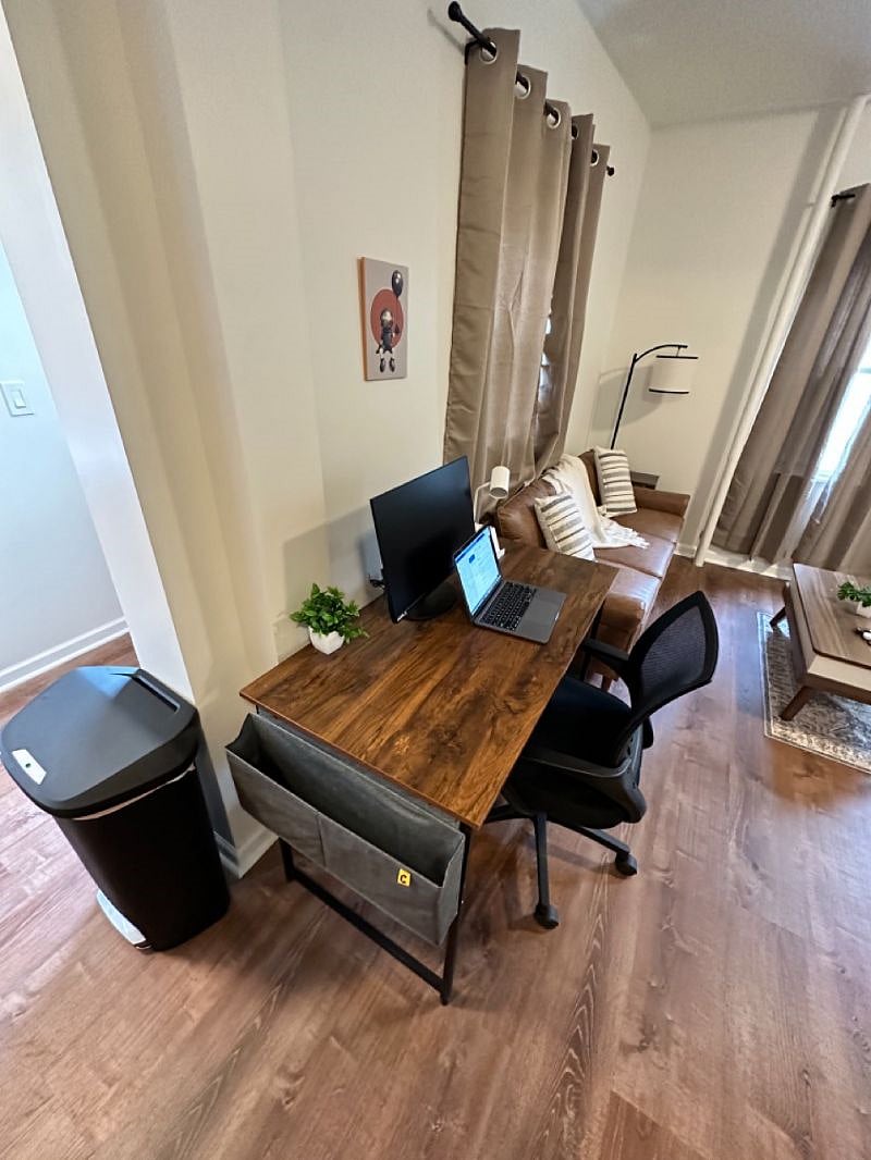 Furnished Finder property 449951_1 photo 3
