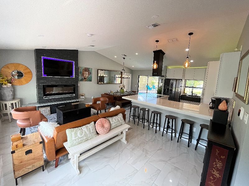 Furnished Finder property 450011_1 photo 13
