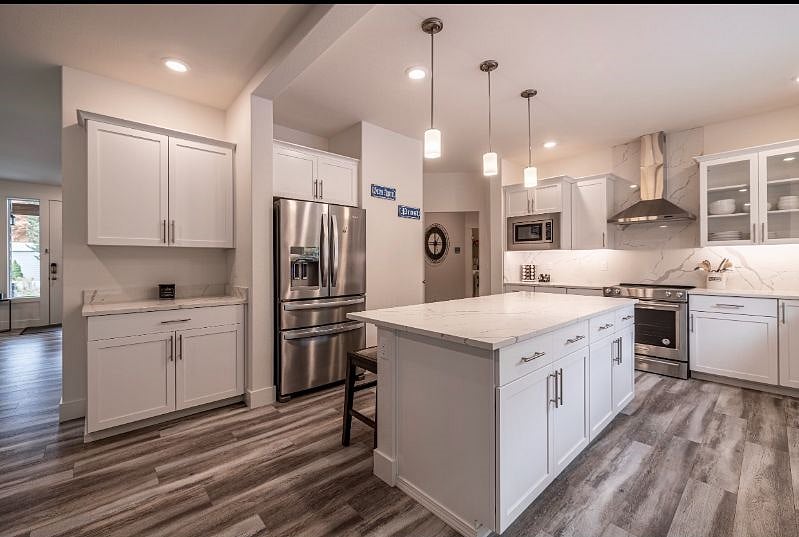 Furnished Finder property 450025_1 photo 15