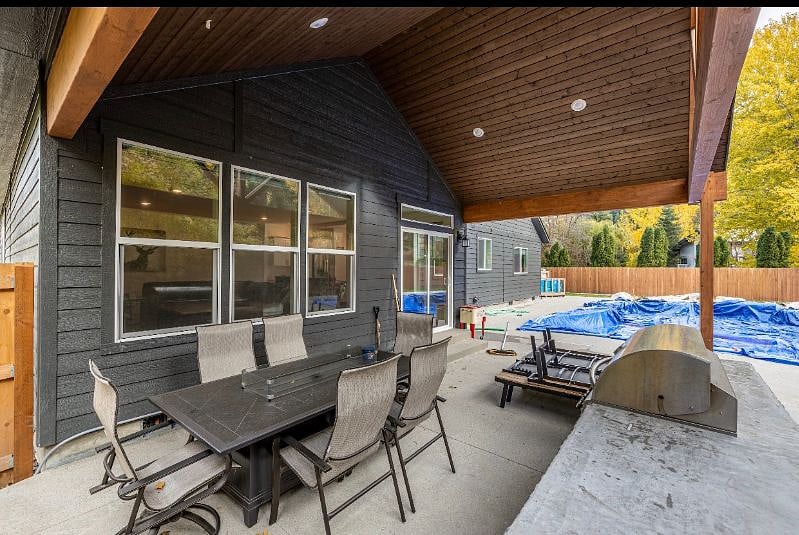 Furnished Finder property 450025_1 photo 38
