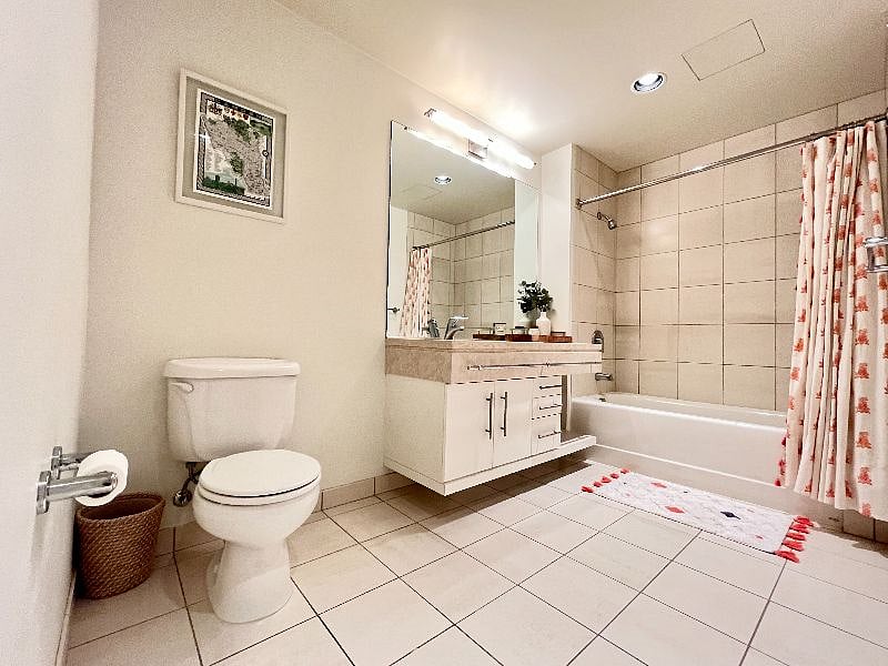 Main Bathroom