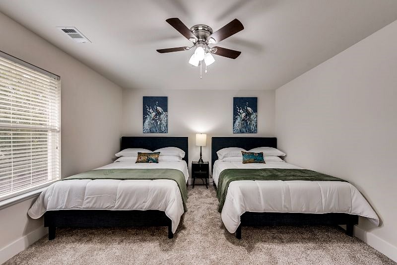 Furnished Finder property 450101_1 photo 15