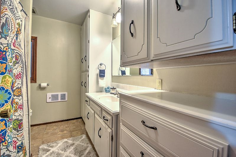 Furnished Finder property 450114_1 photo 12