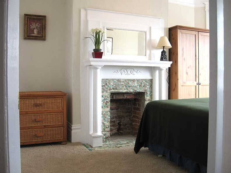 Furnished Finder property 450128_2 photo 3