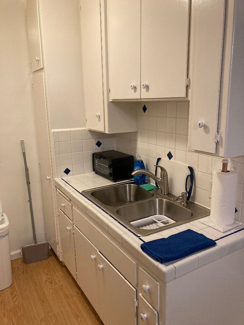 Furnished Finder property 450135_1 photo 9