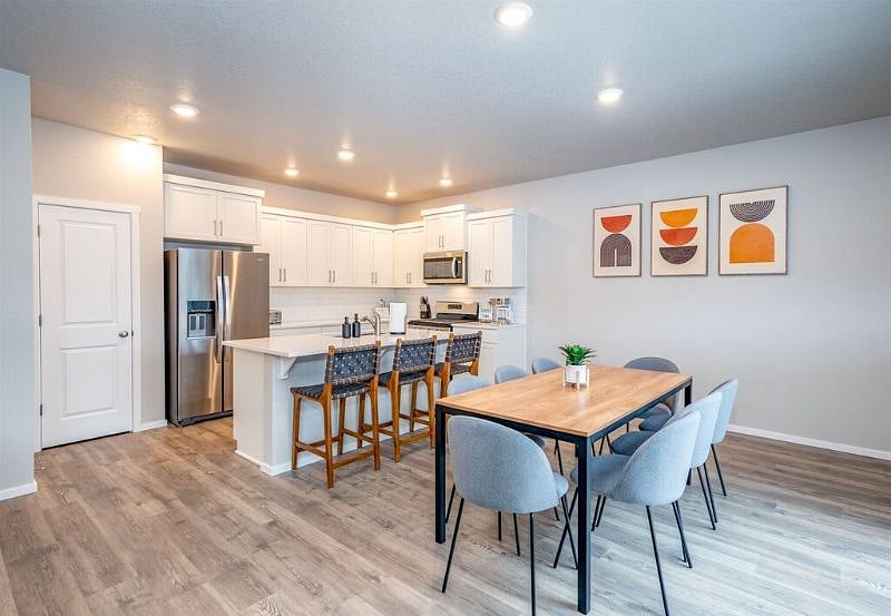 Furnished Finder property 450164_1 photo 12