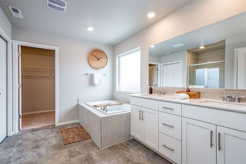 Furnished Finder property 450164_1 photo 20