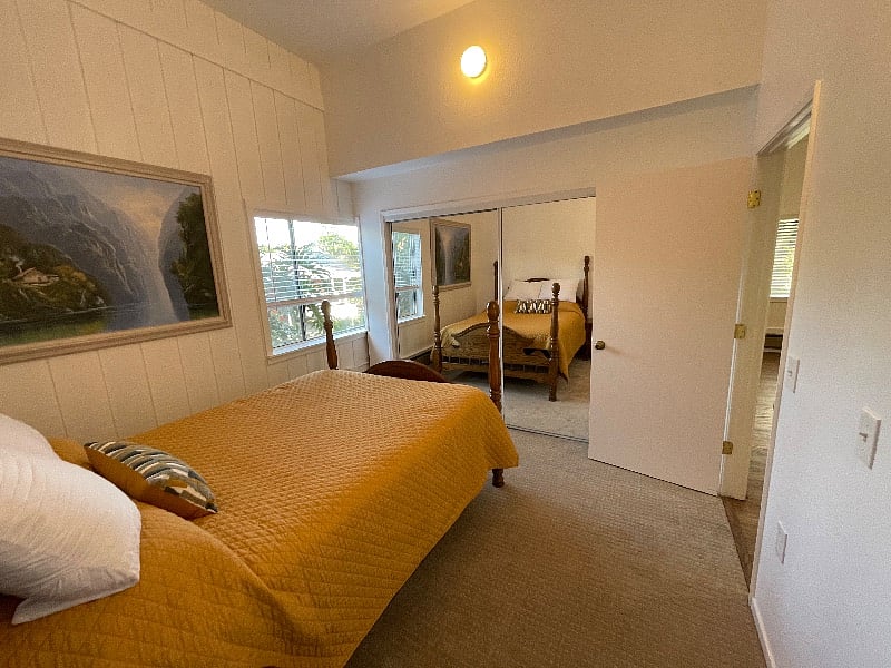 Gap 1 Bedroom 1 Bath Separate Queen Size Bed
